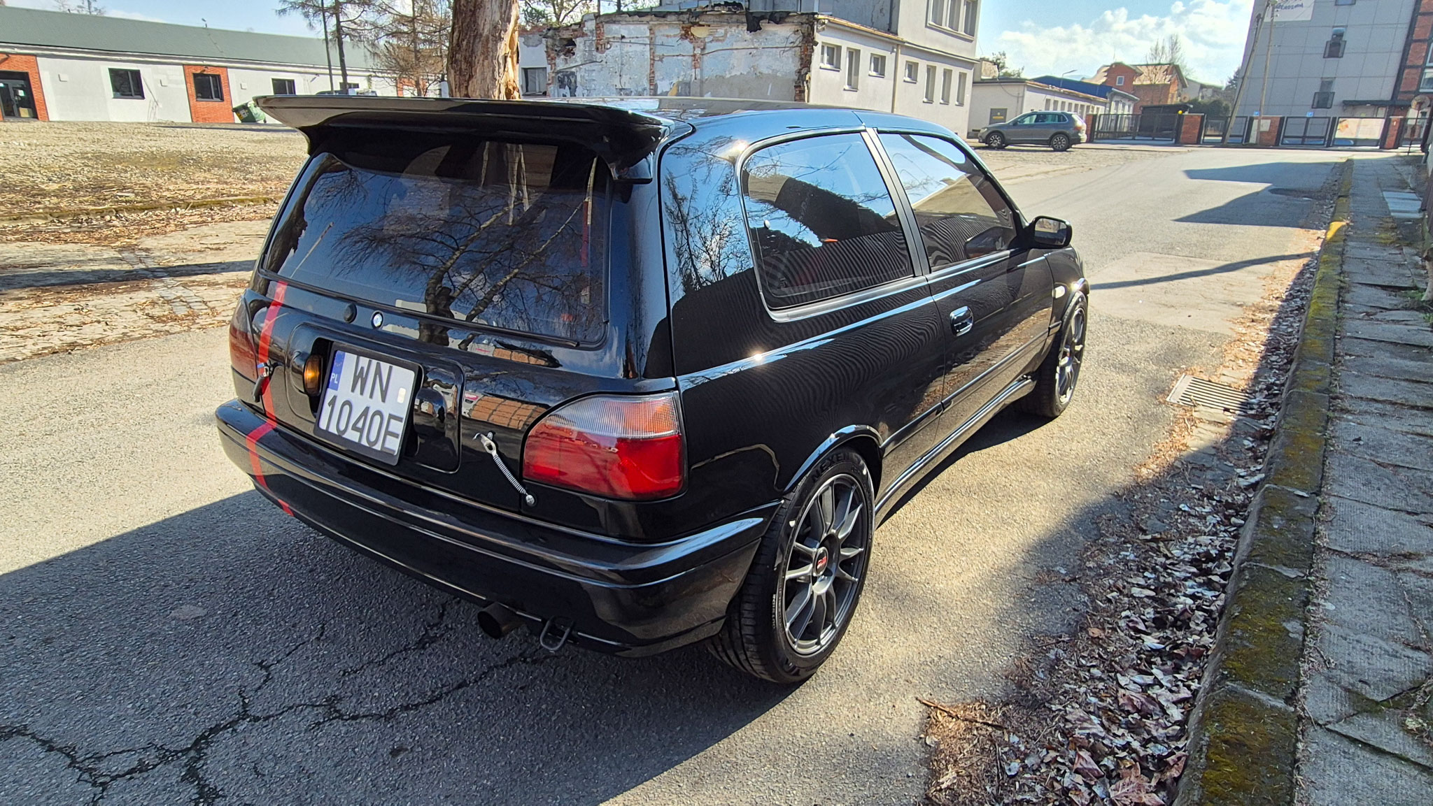 nissan-sunny-gti-r-14.jpeg
