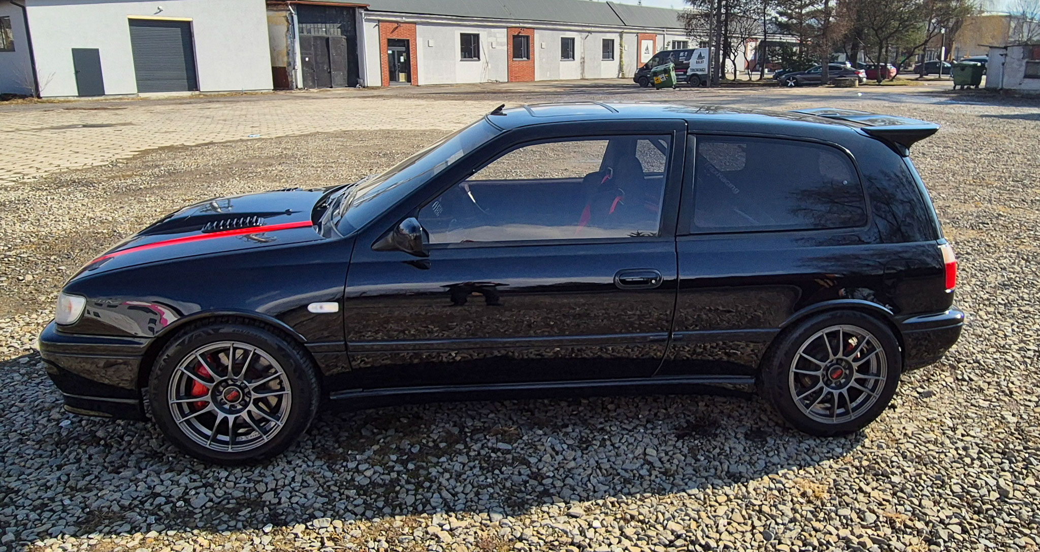 nissan-sunny-gti-r-18.jpeg